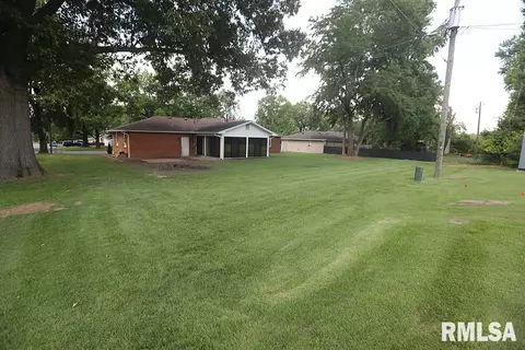 200 Circle Dr, Herrin, IL 62948 photo 20