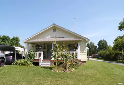 608 E Plum St, Percy, IL 62272