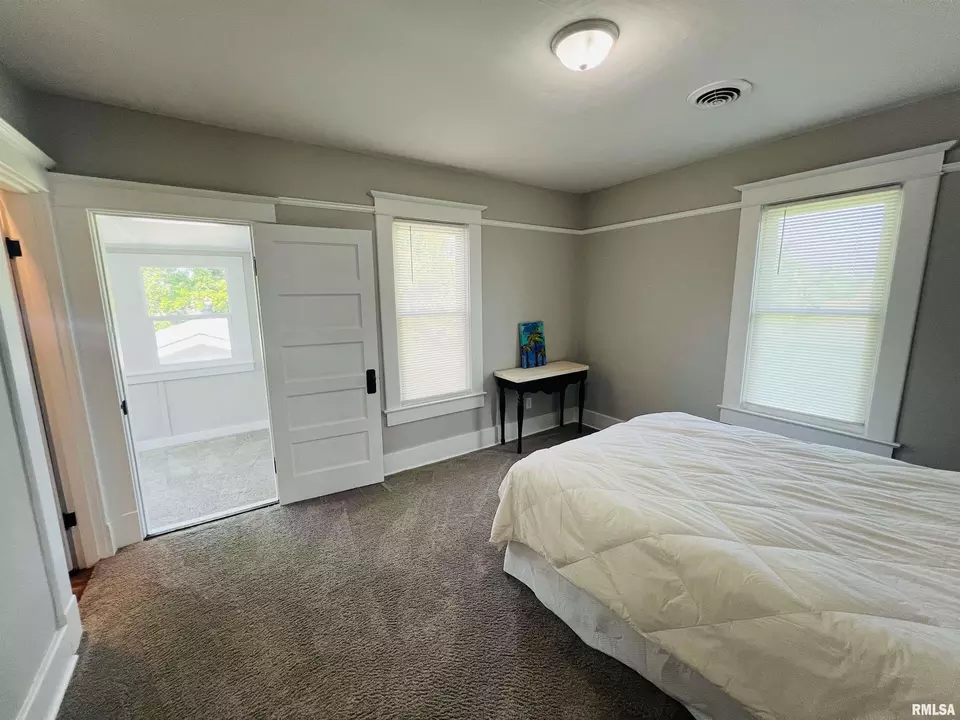 Bedroom - 715 S Mckinley St, Harrisburg, IL 62946 photo 1 of 4