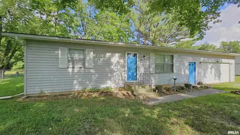 708 N 20th St, Herrin, IL 62948