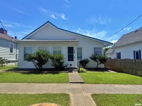 718 Girard St, Metropolis, IL 62960