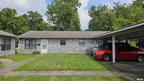 1006 E Griggs St, Marion, IL 62959 photo 3