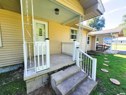 325 Campbell Ave, Flora, IL 62839 photo 46