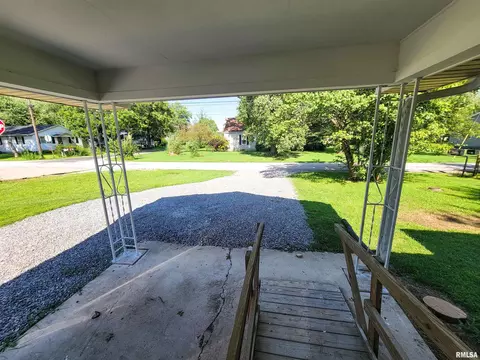325 Campbell Ave, Flora, IL 62839 photo 51