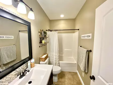 5060 England Rd, Kell, IL 62853 photo 11