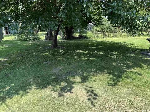 620 Indian Hill Dr, Herrin, IL 62948 photo 17