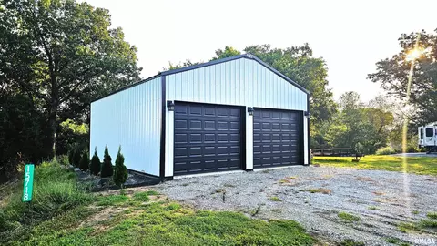 15718 Malone Rd, Thompsonville, IL 62890