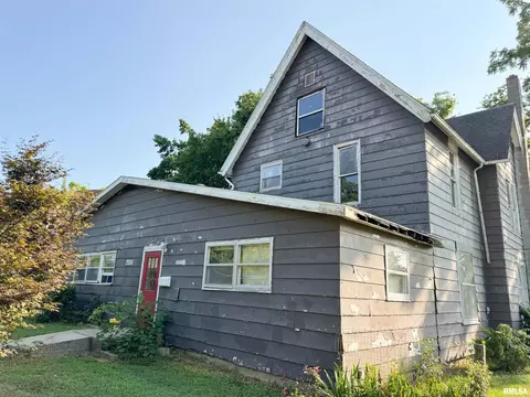 201 E High St, Anna, IL 62906 photo 2