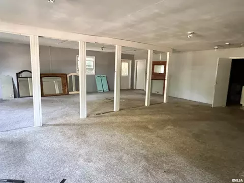 201 E High St, Anna, IL 62906 photo 14
