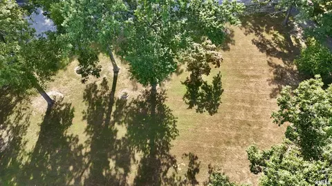 00 E Sunnyside Ln, Benton, IL 62812 photo 17