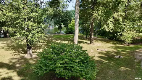 00 E Sunnyside Ln, Benton, IL 62812 photo 11