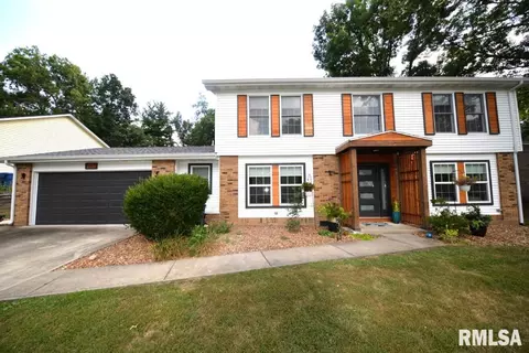 4211 Fox Creek St, Mount Vernon, IL 62864