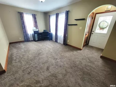 123 E Washington St, Flora, IL 62839 photo 34