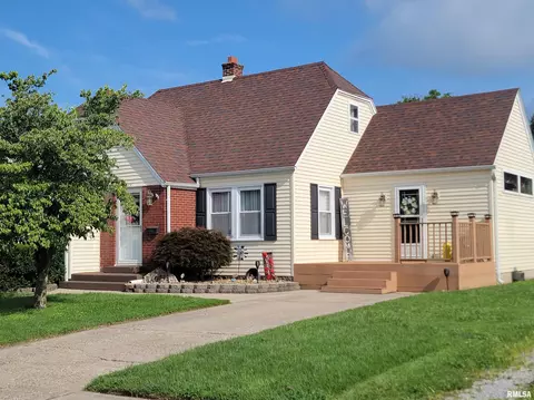123 E Washington St, Flora, IL 62839 photo 83