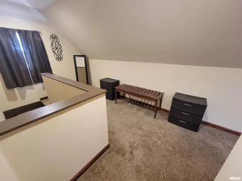 123 E Washington St, Flora, IL 62839 photo 56