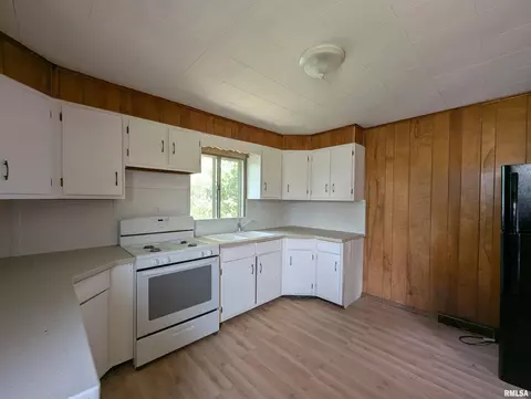 314 Howard St, Centralia, IL 62801 photo 14