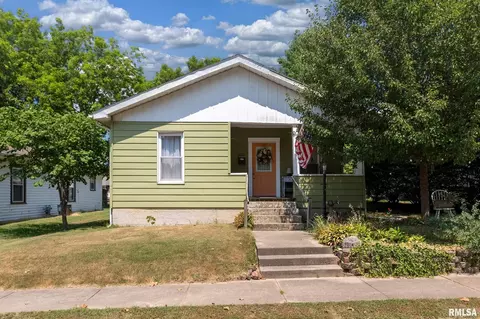 1318 Olive St, Murphysboro, IL 62966