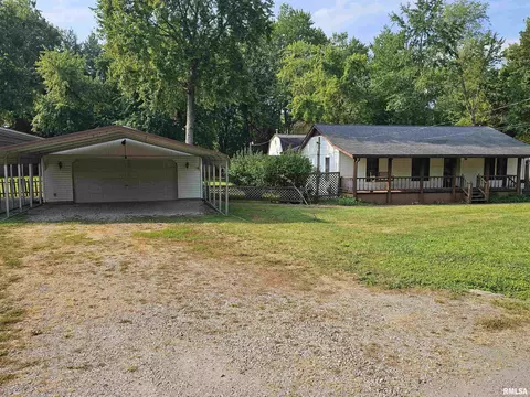 717 White Ave, Mount Vernon, IL 62864