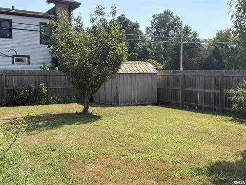 2043 Pine St, Murphysboro, IL 62966 photo 16