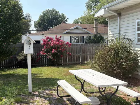2043 Pine St, Murphysboro, IL 62966 photo 17
