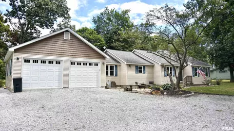 1008 State Highway 37 Hwy, West Frankfort, IL 62896