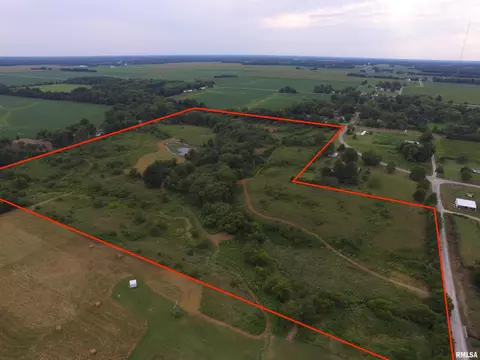000 Cedar Rd, Kell, IL 62853