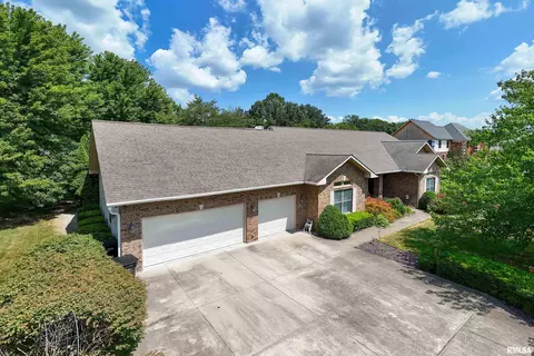 1410 Bradford Ln, Carbondale, IL 62901