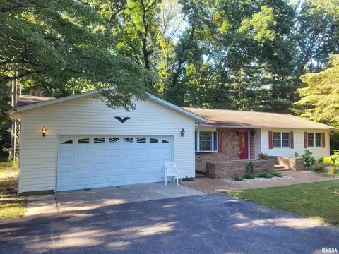 11743 Goshen Meadows Rd, Mount Vernon, IL 62864