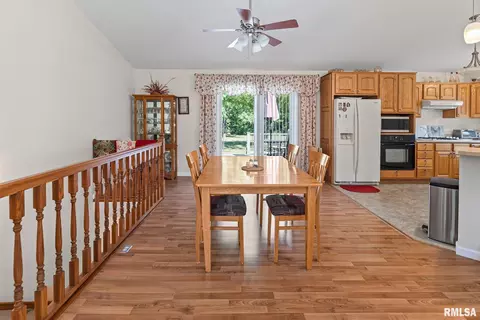 6458 Bailey Rd, Salem, IL 62881 photo 22