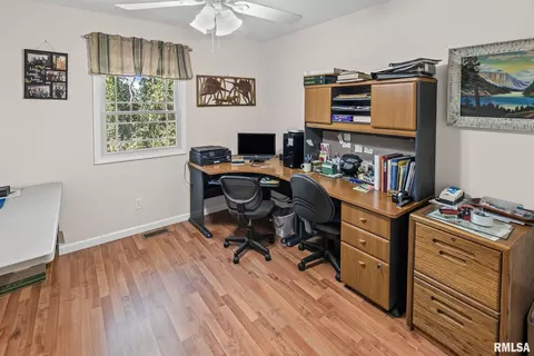 6458 Bailey Rd, Salem, IL 62881 photo 33