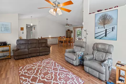 6458 Bailey Rd, Salem, IL 62881 photo 19