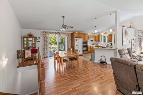 6458 Bailey Rd, Salem, IL 62881 photo 16