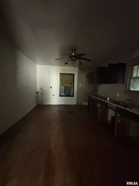 404 E 7th St, Metropolis, IL 62960 photo 6