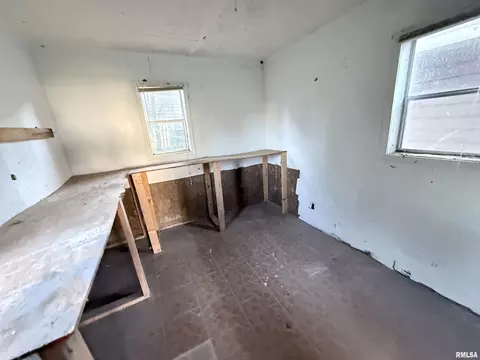 108 W Benedict St, Valier, IL 62891 photo 20