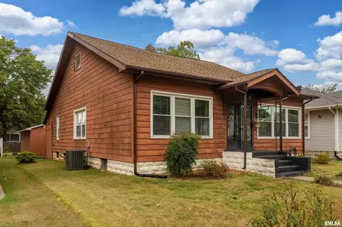 2120 Logan St, Murphysboro, IL 62966