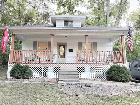 603 N 8th St, Murphysboro, IL 62966