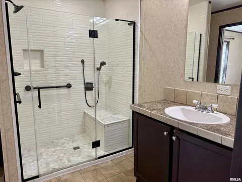 113 E 21st St, Metropolis, IL 62960 photo 14