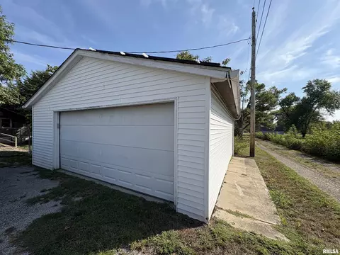 308 E Prairie St, Centralia, IL 62801 photo 12