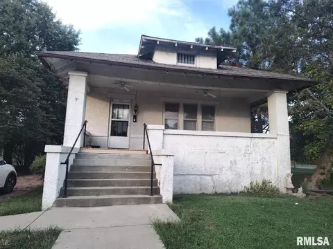 405 Central Ave, Mound City, IL 62963