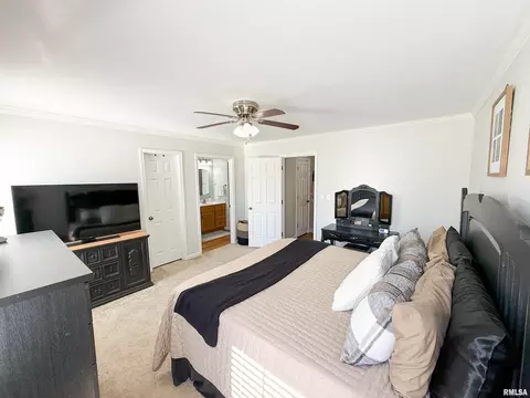 Bedroom - 612 E 12th St, Flora, IL 62839 photo 3 of 12