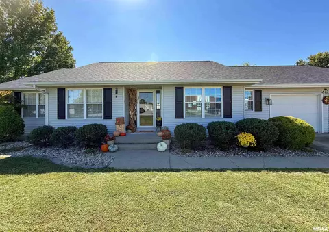Exterior - 612 E 12th St, Flora, IL 62839 photo 20 of 25