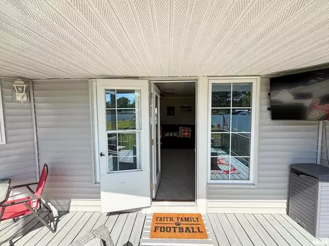 Exterior - 612 E 12th St, Flora, IL 62839 photo 5 of 25