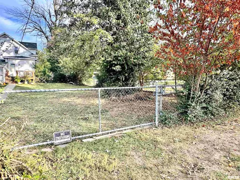 716 Cedar St, Centralia, IL 62801 photo 15