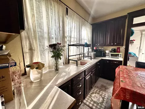 716 Cedar St, Centralia, IL 62801 photo 4