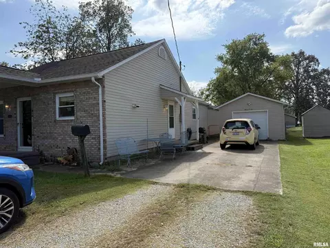 1105 E Carter St, Marion, IL 62959 photo 16