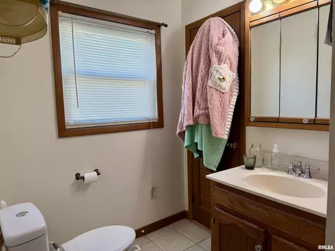 1105 E Carter St, Marion, IL 62959 photo 13