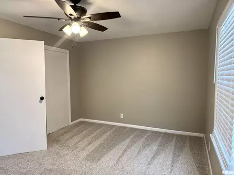 1104 W Chestnut St, Marion, IL 62959 photo 14
