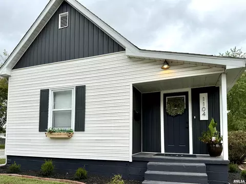 1104 W Chestnut St, Marion, IL 62959 photo 3