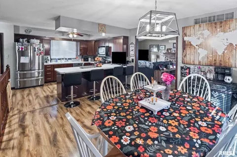628 Tracy Ter, Centralia, IL 62801 photo 16