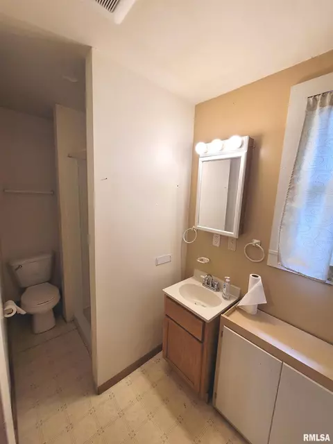 1101 S Cherry St, Centralia, IL 62801 photo 20